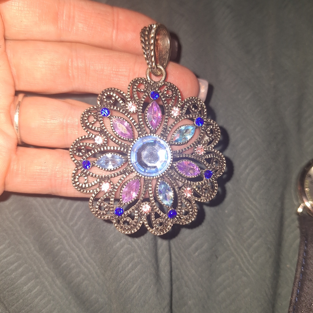 Vintage Silver and Blue Floral Necklace - Picture 3 of 9